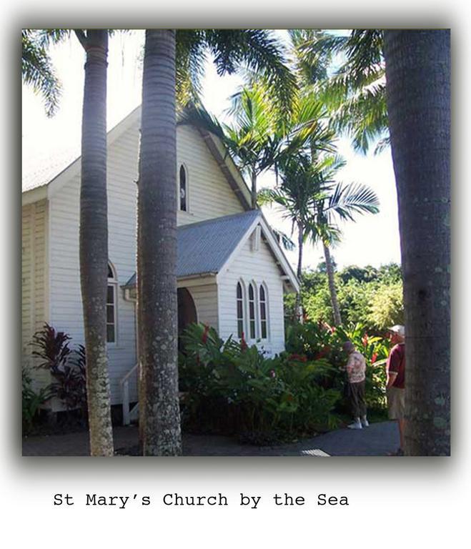 Port Douglas Apartments - Adults Only Oasis Екстер'єр фото